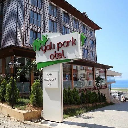 Hotel Yali Park 4*